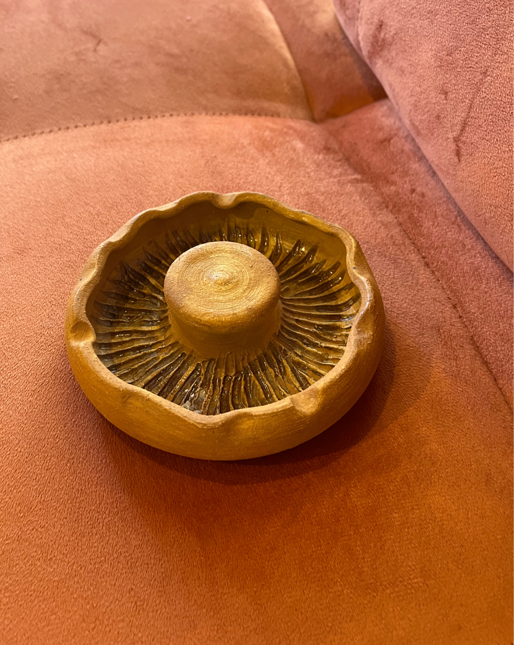 Fungi Ashtray color Mostaza