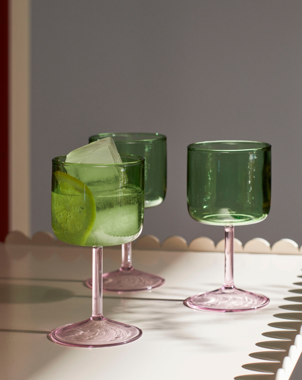 Tint Wine Glasses - Set of 2 (Color: Green & Pink)
