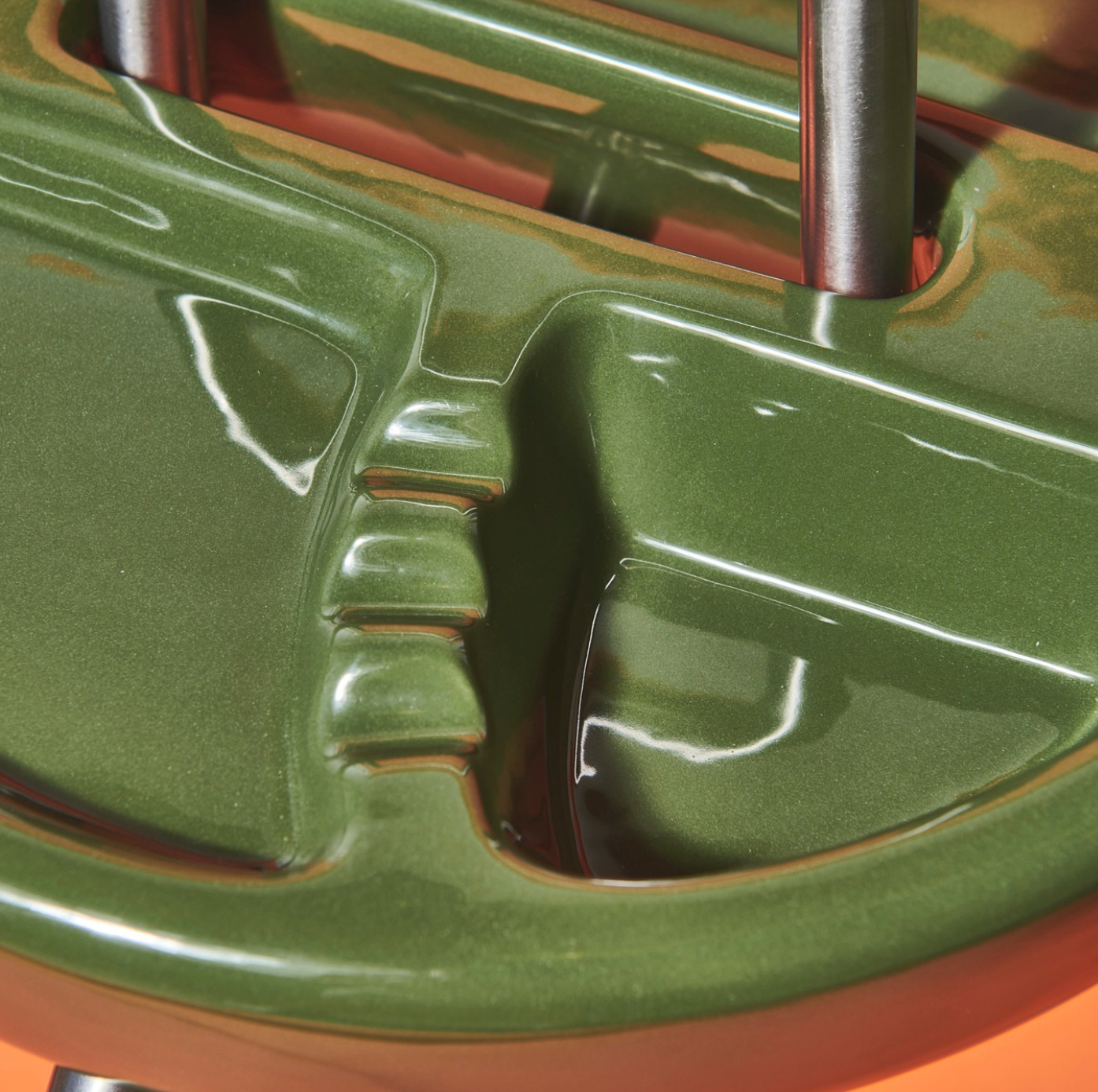 Side Table Ashtray (Color: Verde)