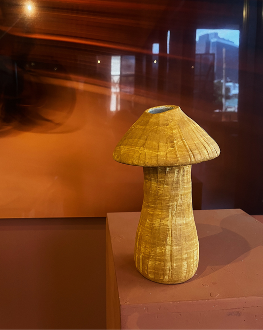 Fungi Vase color Mostaza