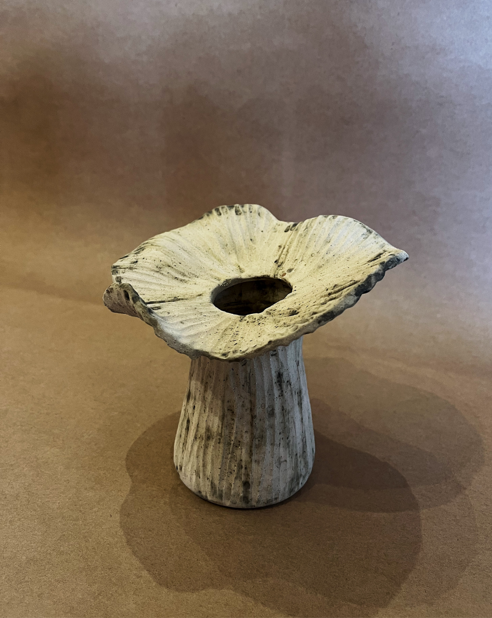 Fungi Fleur Vase color Gris Manchado