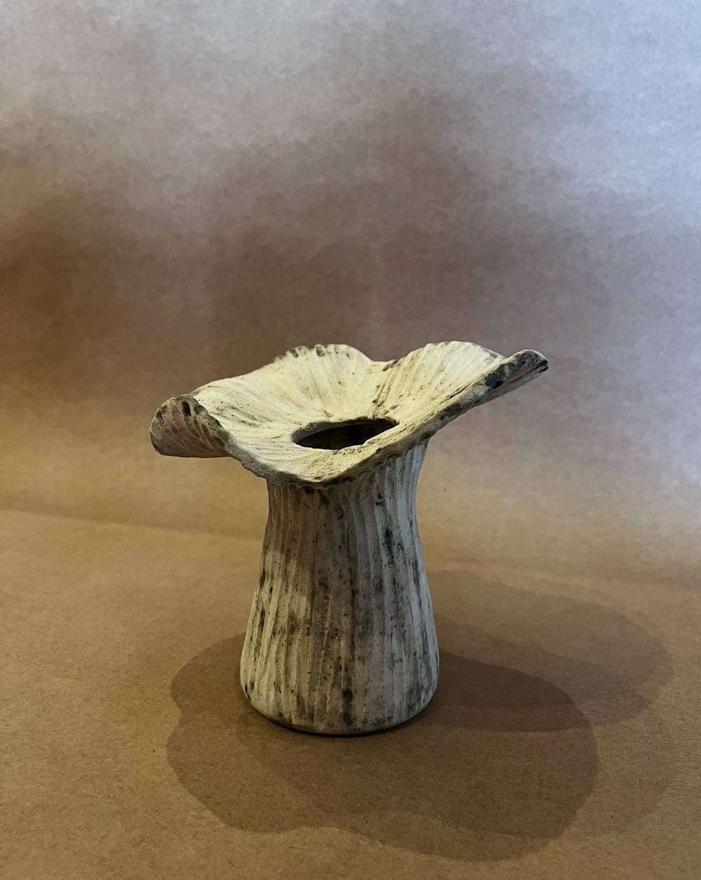 Fungi Fleur Vase color Gris Manchado