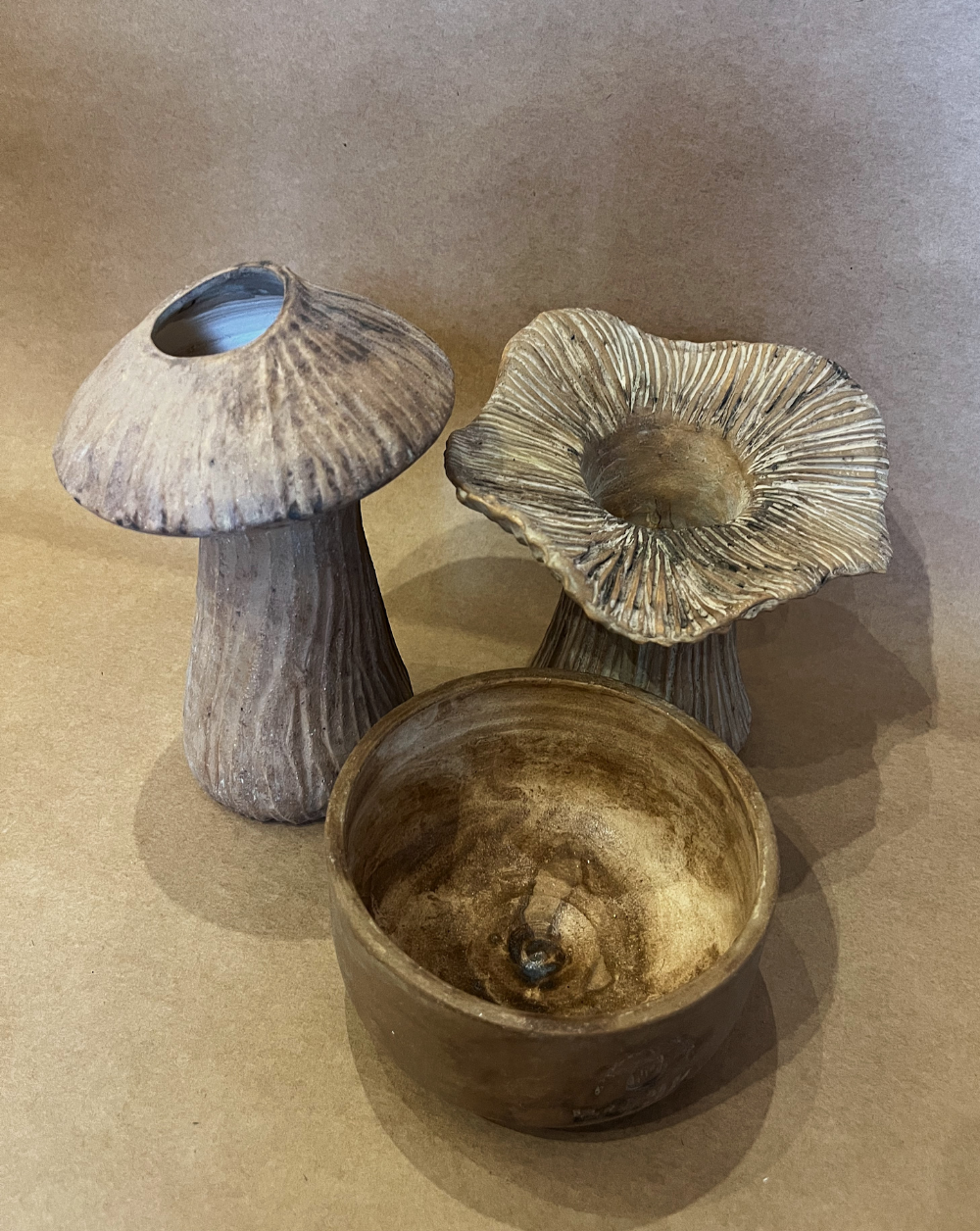 Fungi Vase color Mocha Mousse